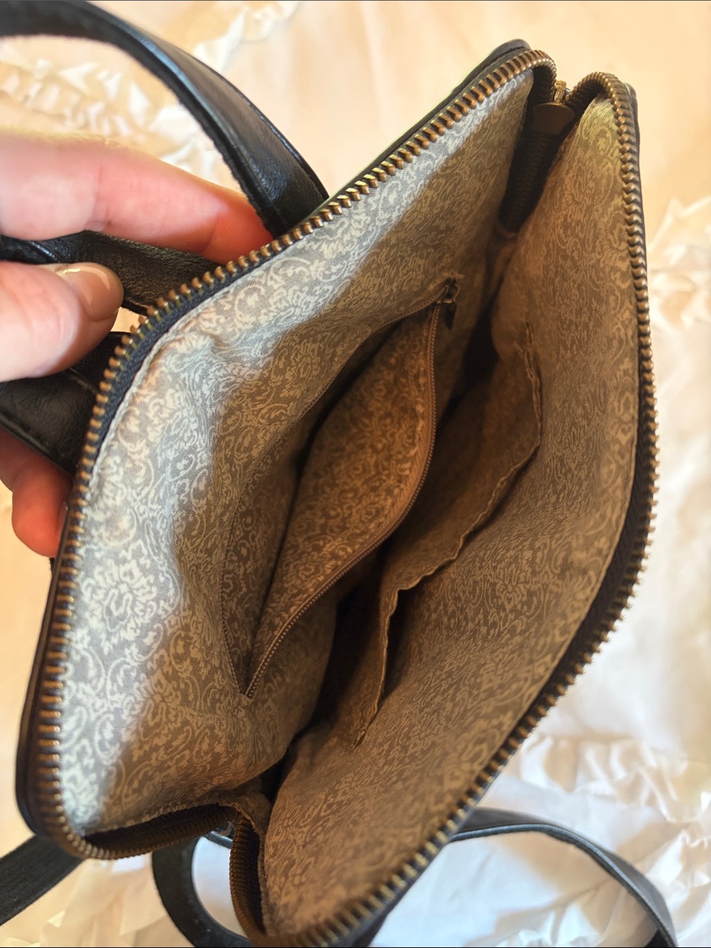 Joy Black Leather Backpack - Minimal Everyday Bag - Picture 5 of 8
